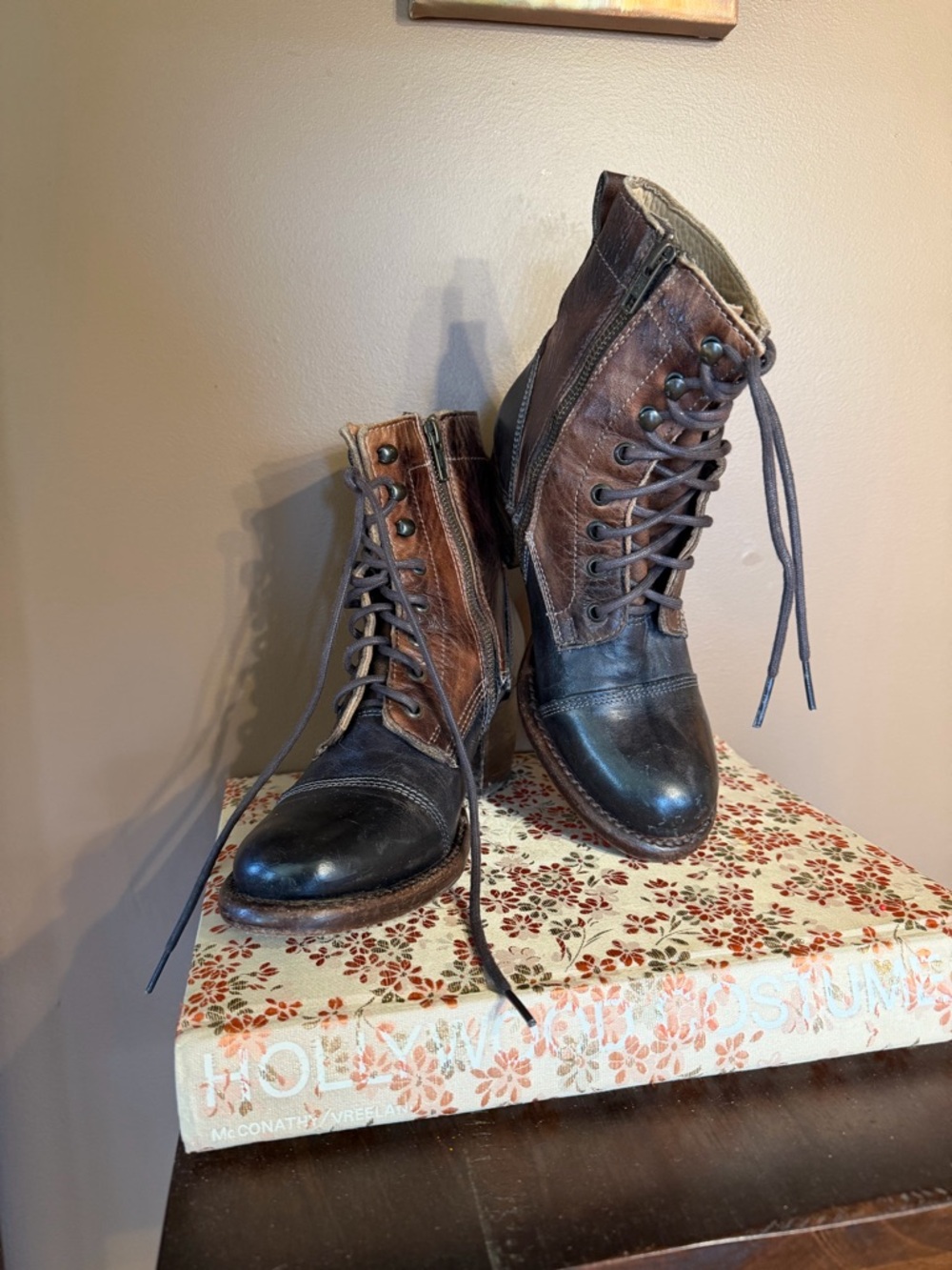 BedlStu Oath Packer Leather Brown and Black Lace-Up Ankle Boots with Side Zipper